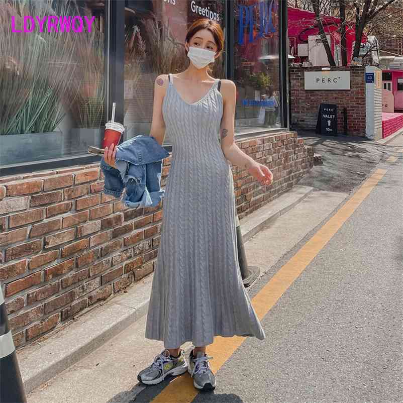 

LDYRWQY Japanese and Korean version of summer V-neck sling sleeveless sexy solid color slim-fit all-match knitted dress 210603, White