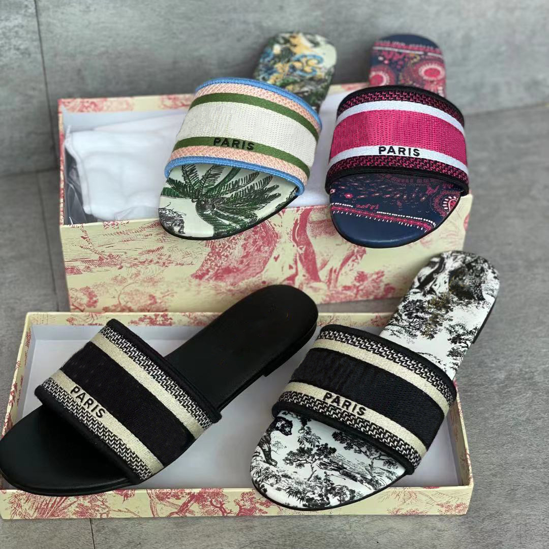 

2021 Women Dway Slide Designer Flat Slipper Embroidered Cotton upper Sandal Classic Summer Beach Sexy Flip Flops 49 Colors with Box US5-10, Color 46