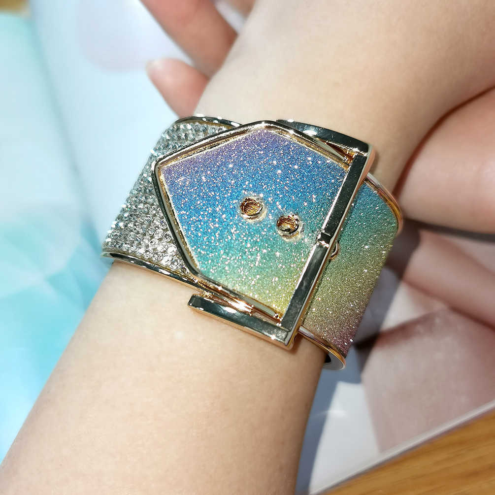 

Manilai Women Belt Design Adjustable Bracelets Gold Color Zinc Alloy Rhinestones Metal Charm Cuff Bangles Statement Jewelry Q0720