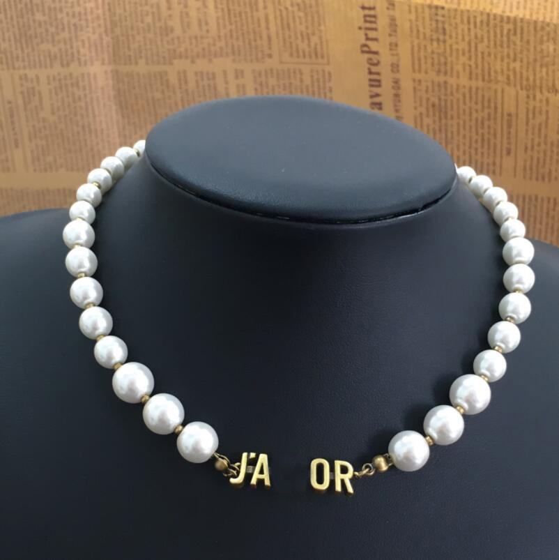 

Women Designer Pearl Necklace Chain Elegant Necklaces Pearls Clavicle Chains Stylist Jewelry For Woman Gift Party