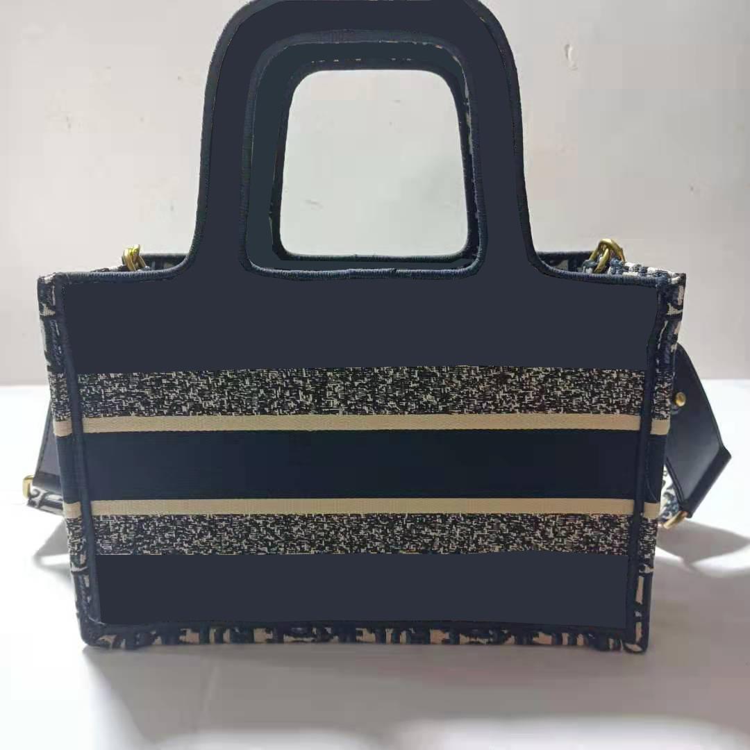 

Fashion handbag retro 3A classic brand 28cm shopping bag small capacity high quality