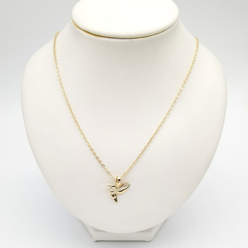 

Bird Chain Alloy Clavicle Gold Snake Bone Pendant Short Necklace