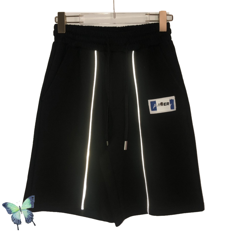 

2021 Fashion Skateboards Men Women Button Reflevtive Line Short Pants