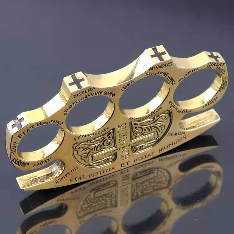 

High Hardness Hell Detective Constantine Brass Knuckle Outdoor EDC tools Knuckles Duster Buckle Break window Self-Defense tool 074