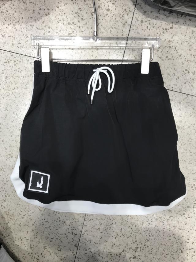 

2021 spring and summer new leisure high A-line half skirt elastic band contrast sports shorts women's fashion, Black