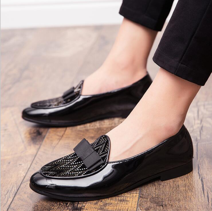 

Large Size 38-44 Classic Men Patent Leather Shoes Black Bow Tie Dress Shoes Luxury Rhinestone Men Loafers Casual Shoes