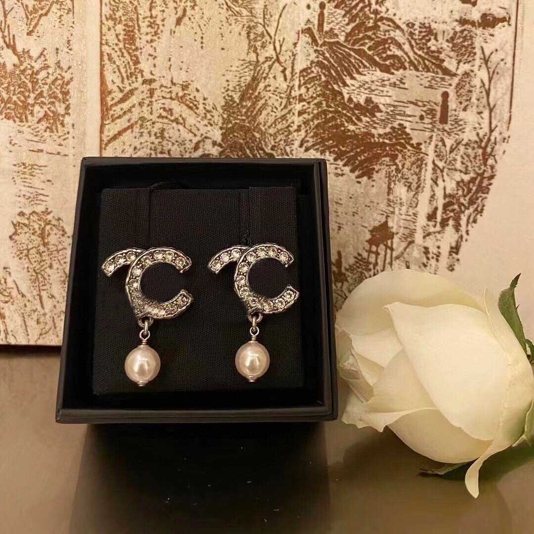 

Fashion style Top quality stud earring with diamond and nature shell for women wedding jewelry gift have stamp PS4820