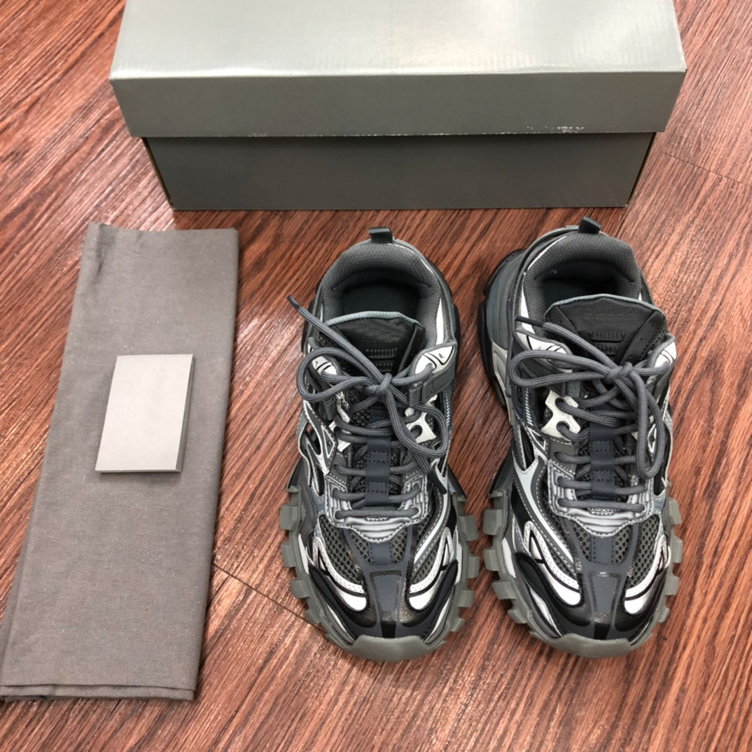 

Basketball Sneakers Triple S Track.2 Running Shoes Designer Luxury Sports Trainers men women low heels Foam Runner Shoe, Color 11