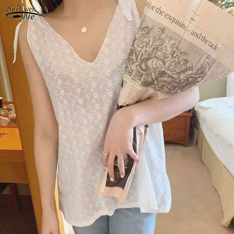 

Summer Sleeveless White Loose Tanks Camis Korean Chic Embroidered V-neck Lace-Up Women Tank Tops Vest Hollow Top Female 14367 210521