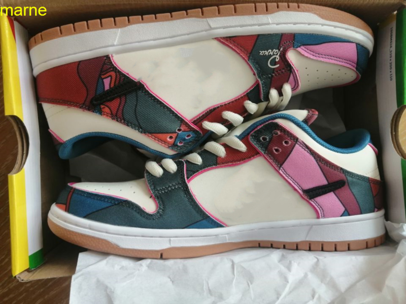 

2021 Authentic Parra Dunk SB Low Woman Men Athletic Shoes Fire Pink Gym Red Mocha White Royal Blue Black Skate Sports Sneakers DH7695-600