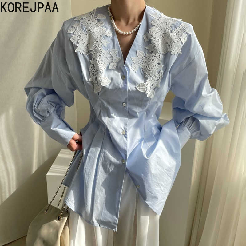 

Korejpaa Women Shirt Summer Korea Chic Temperament Milky Soft V-Neck Hollow Crochet Stitching Pleated Lantern Sleeve Blouse 210526, Blue