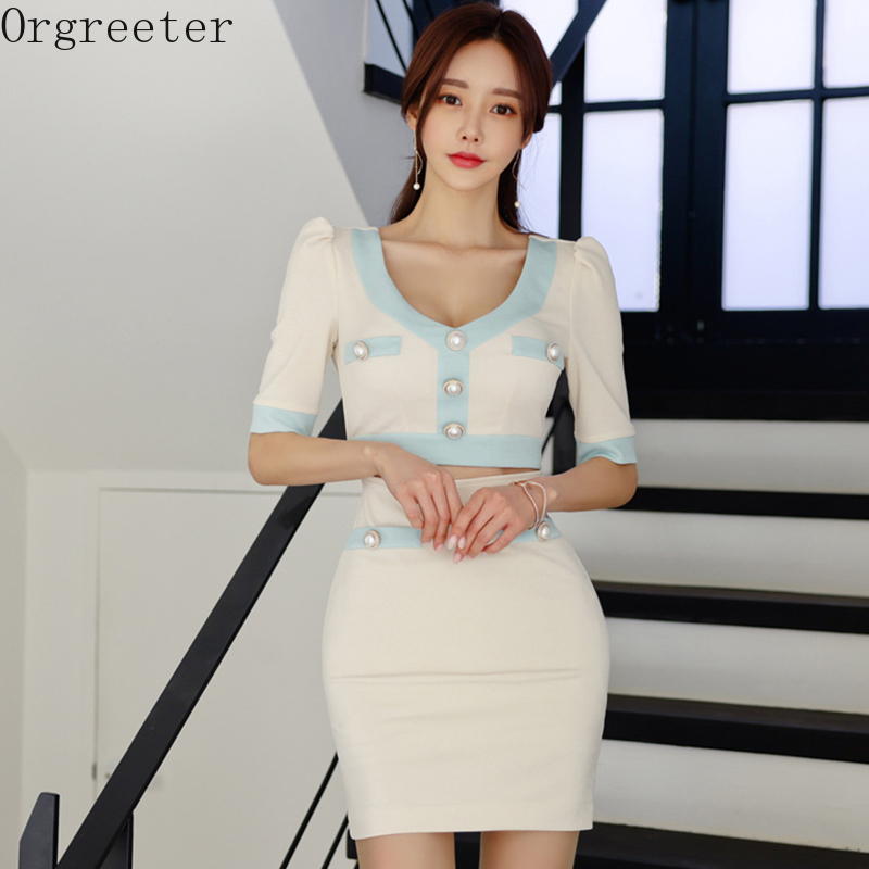 

Temperament Color matching V-neck Exposed waist Sexy Bosycon Mini Dress WOmen Summer Pearl button Deco Pencil Dresses 210525, Apricot