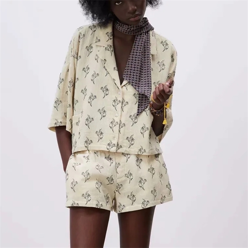 

2 peices sets for women Suit collar loose short print sleeves + Elastic waist wide-leg printed  210524, Shorts