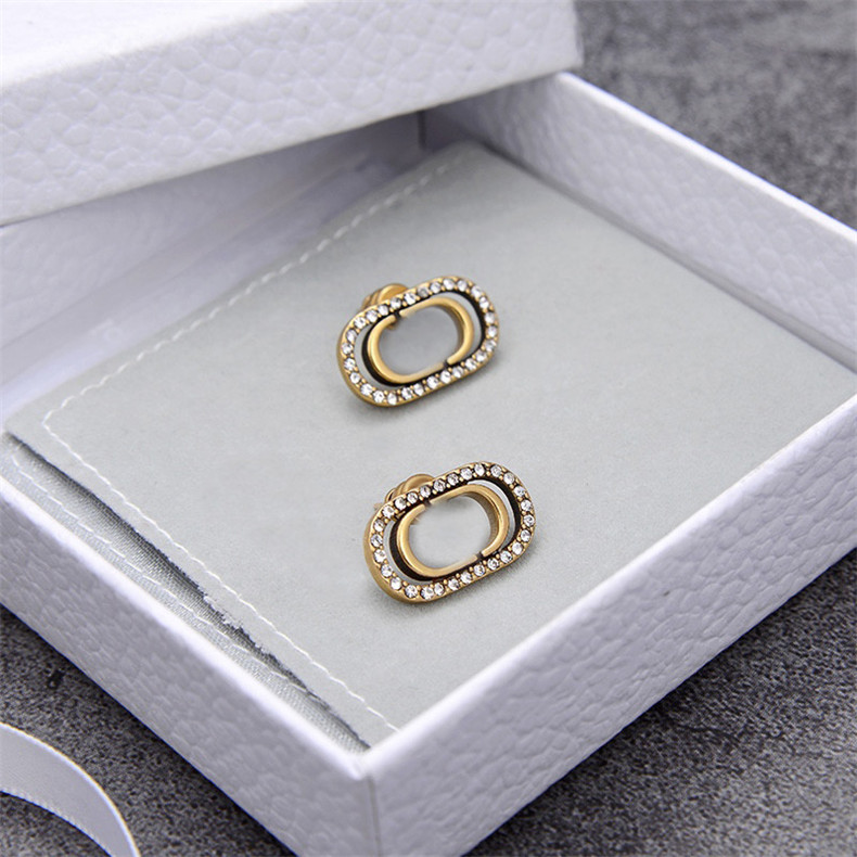 

Classic Diamond Alphabet Earrings Charm With Stamps Metal Crystal Studs For Women Rhinestone Eardrop Night Club Party, Golden