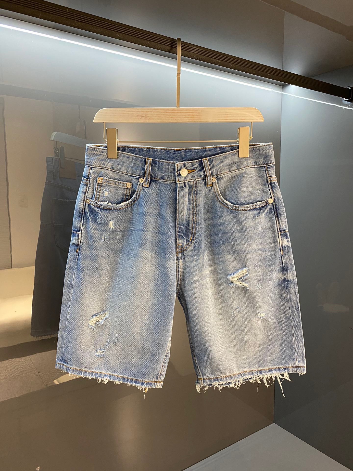 

2021 fancy mens black and white casual eu size shorts, Blue