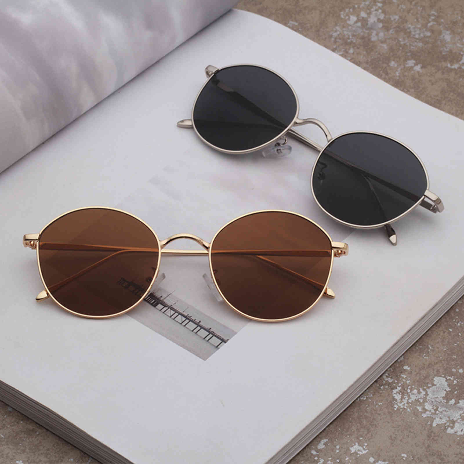 

Fashion sunglass Men Women Around Metals Digner Wholale Retro sunglass Beautiful Sun Glass Party glass 1916OLOWB3F