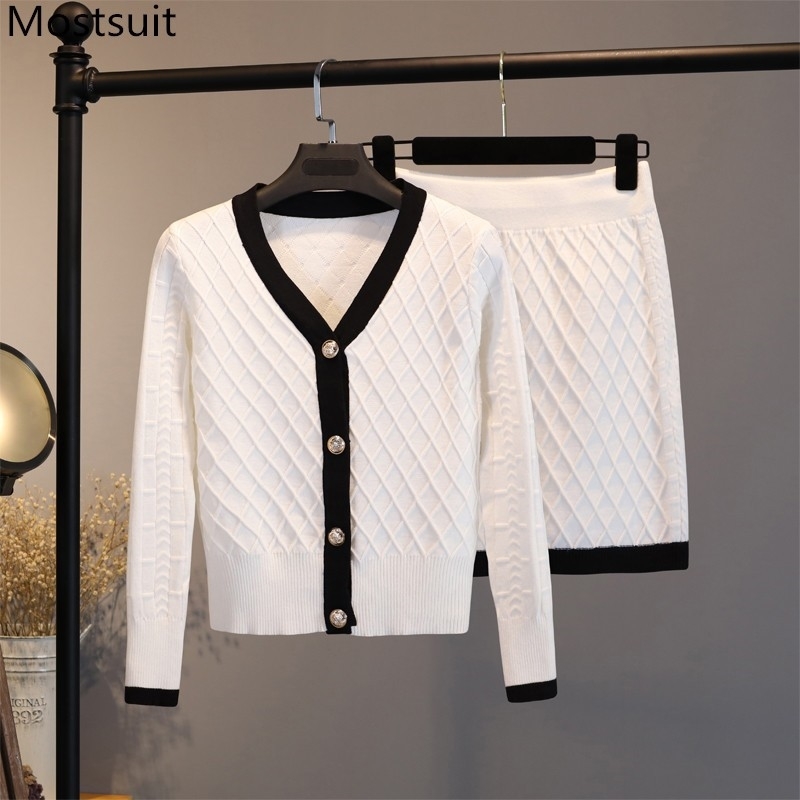 

Autumn Vintage Elegant Knitted Two Piece Sets Women Single-breasted V-neck Cardigan + High Waist Skirt Suits Outfits Femme 210518, White