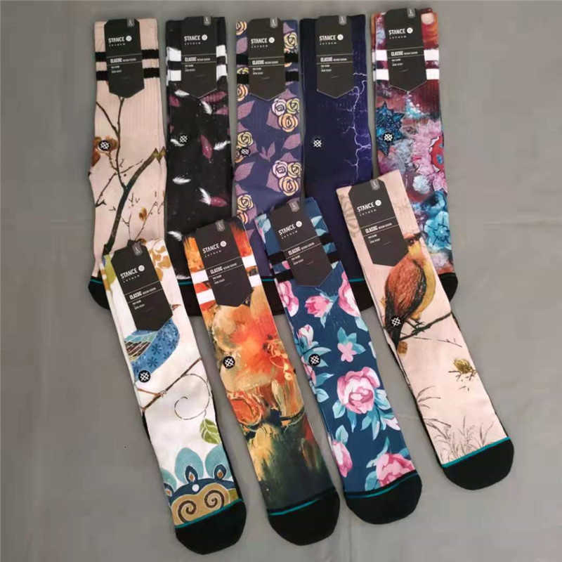

Stance stance high tube skateboard socks fashion trend socks sweat absorbing breathable basketball socks, 1 color