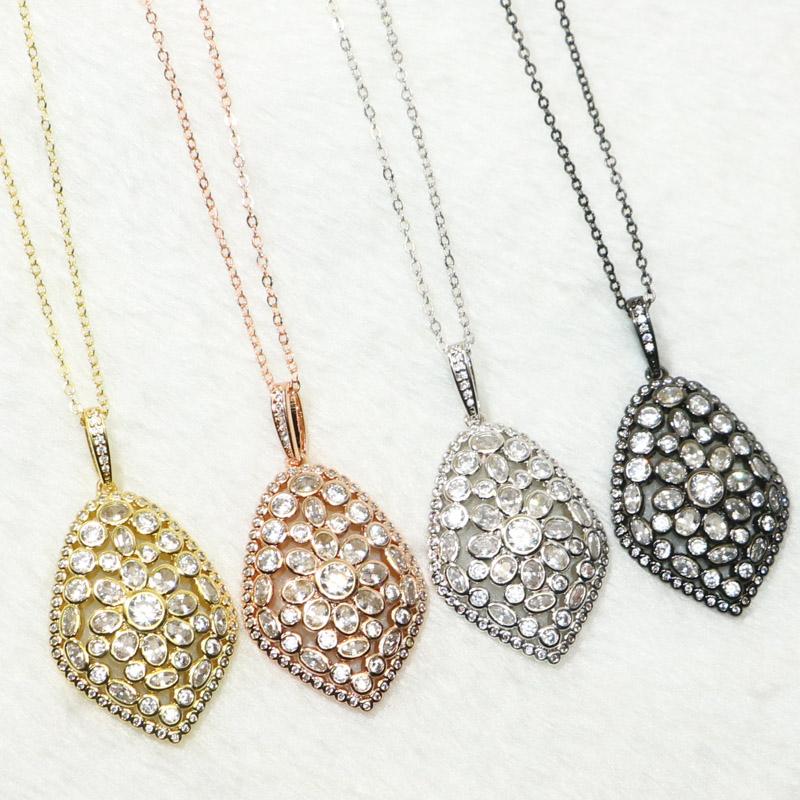 

Pendant Necklaces 4 Pcs Crystal Medal Necklace Mix Color Rhombus Zircon Charms Gift For Lady 50218