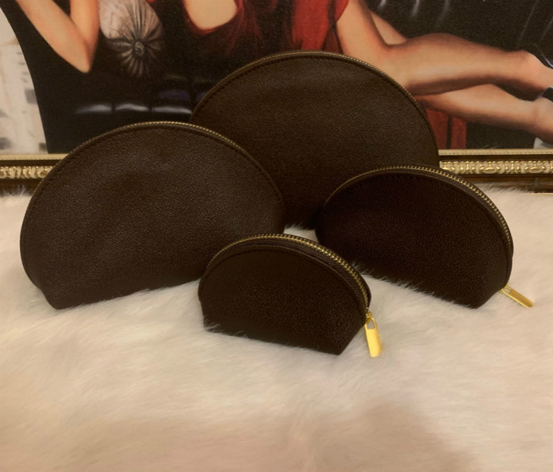 

4pcs/set Women Cosmetic Bags Famous Makeup Bag Designer Travel Pouch luxurys designers bags Ladies Cluch Purses Organizador Toiletry bag, Red;black