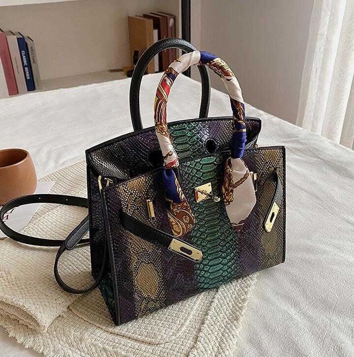 

womens leathers clutch bag elegant fashion Serpentine handbag street trend contrast color leather shoulder bags personalized scarf decoration women backpack