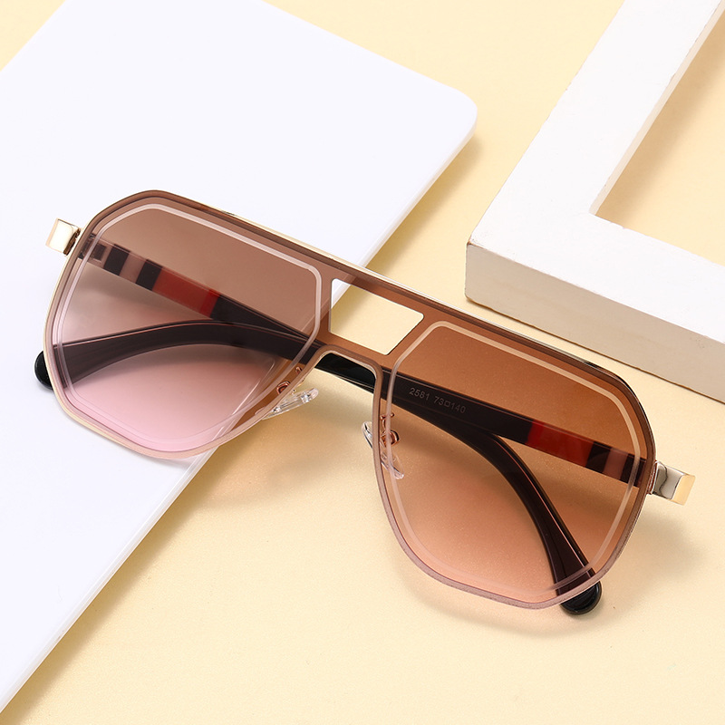New Korean Style Trend Street Snap Sunglasses Ins European and American Personalized Irregular Butterfly Trimming Womens Sunglasses