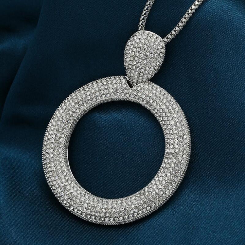 

Pendant Necklaces Fashion Rhinestone Hollow Round Necklace Shiny Alloy Women Elegant Long Sweater Chain Jewelry Gifts