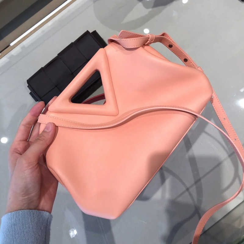 

large-capacity handbags2021 New Candy Color Cloud Bag Leather Women's Bag Inverted Triangle Clip Bag One Shoulder Slant Cross Hand, Sea salt blue