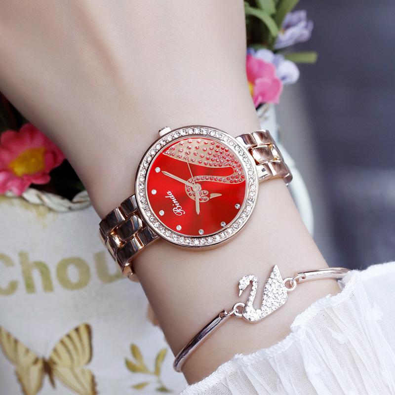 

Wristwatches Ms. Imported Quartz Leisure Stars Waterproof Watches Ladies Fashion Casual Watch For Women