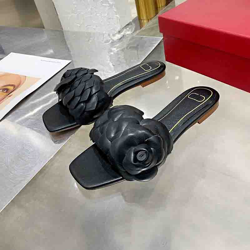 

Designers Sandals Fashion Lady Flat Heel Slippers Women Casual Flats Shoes Luxurys Ladies Sandal, Gold