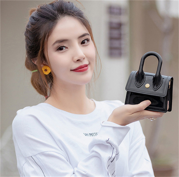 Designers Duffel Bags 45CM 55CM luxury large capacity travel sale High quality women men Genuine Leather shoulder Fashion bag carry rivets with l-image-708919011