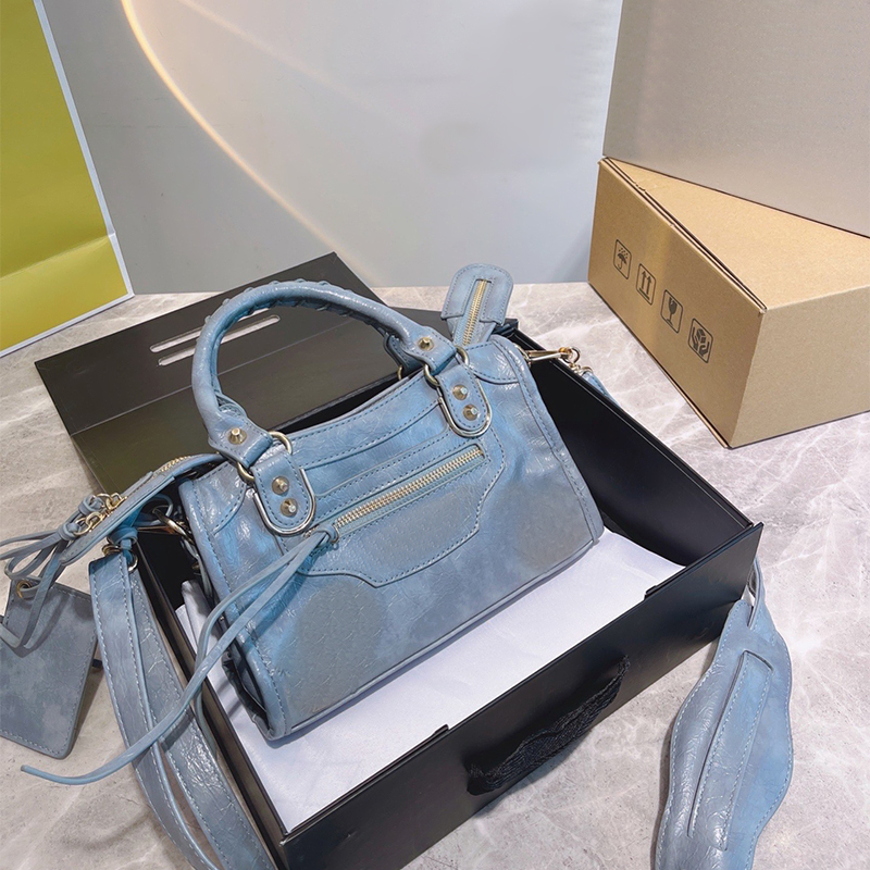 

Designer Bag Handbag Luxury Shoulder Bags Genuine leather High-capacity High-quality Various styles Different colors with original box size 33-20 CM, Colors 11