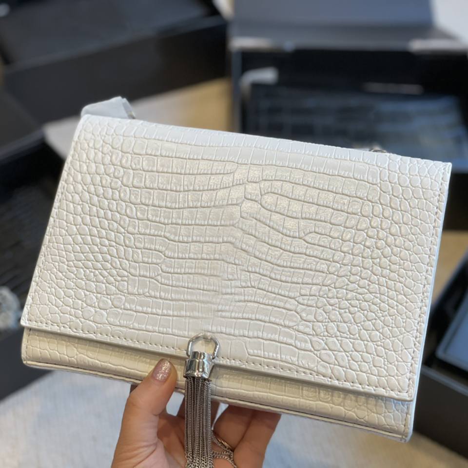 

Classic Crocodile Pattern Tassel Chain Bag Cowhide Quality Ladies One-Shoulder Bag Luxury Brand Design Shoulder Bag For Women Summer Purse, Package