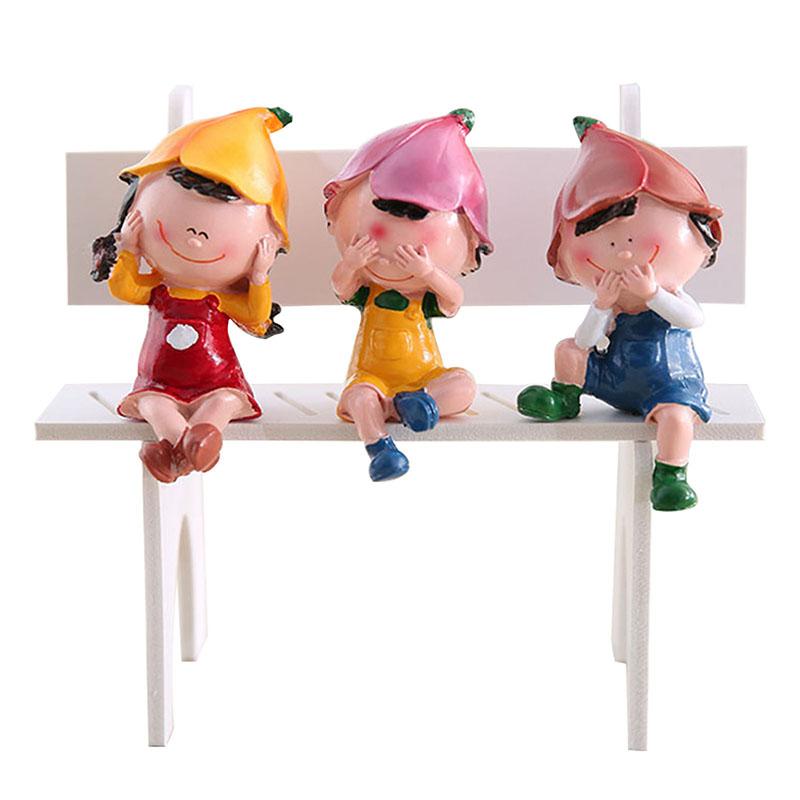 

Christmas Decorations Super Cute Mini Figurines Hand-Painted Resin Crafts Creative Desktop Ornament For Home Living Room Bedroom TA
