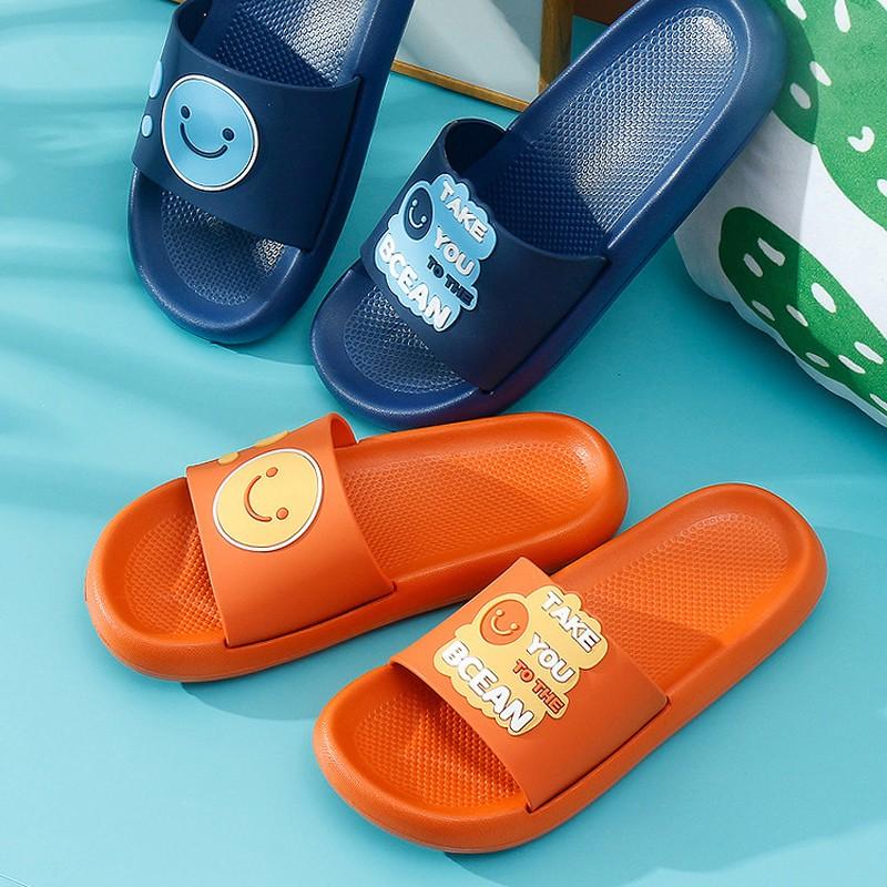

Non-slip Women Men Summer Slippers Beach Slide Sandals Flip Flops Smlie Face Soft Sole Comfort Ladies Couples Bathroom Shoes, Black