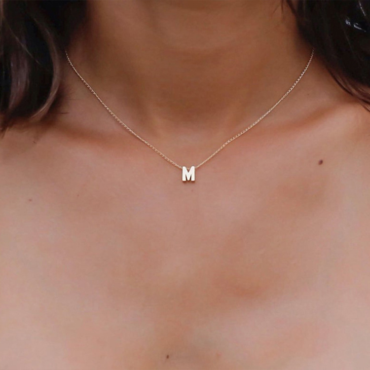 

Fashion Women Classic 26 Letters A-Z Necklaces Pendants 14K Gold Plated Stainless Steel Clavicle Chain Necklace