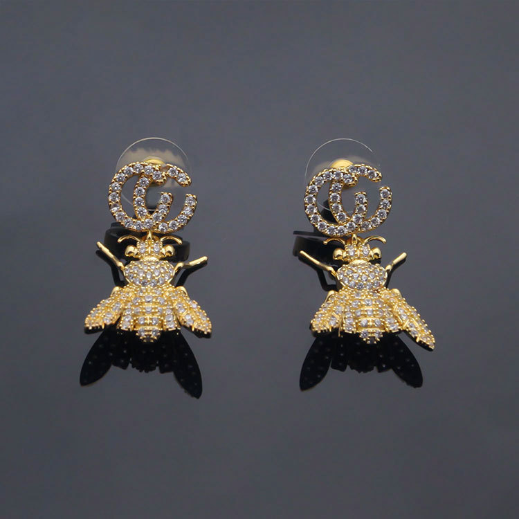 

Luxury Jewelry Designer Women Earring Alphabetic Hanging Bee Full Diamond Earring Ladies Fashion Bee Earring, Golden;silver