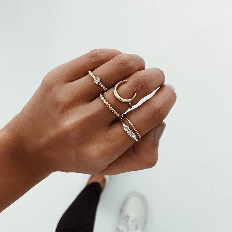 

Cluster Rings Female Simple Moon Twisted Round Crystal Joint Opening Gold Ring Set Women Fashion Ball Party Jewelry Accessories, Golden;silver