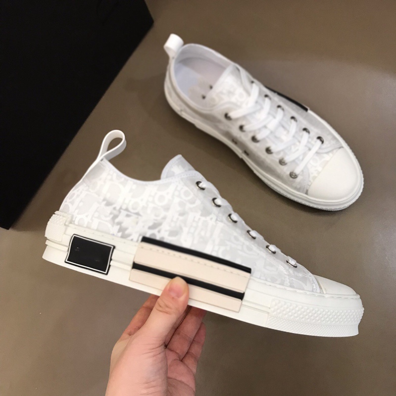 

Fashion classic high top couple casual shoes luxe all-match canvas shoe men and women sports running white black star the same size 35-45