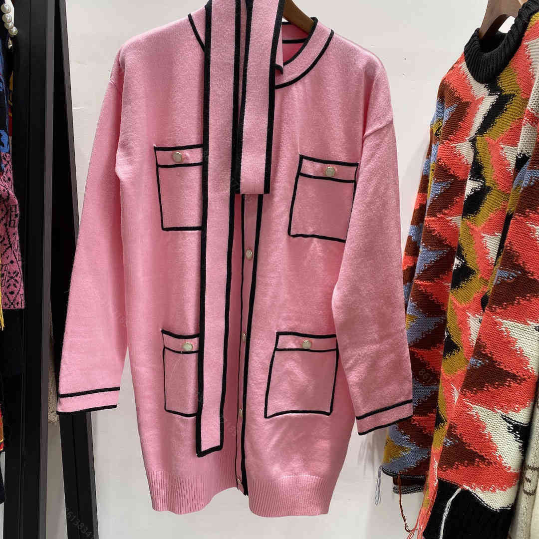 

New cc Winter Sweater Coat pink women pullover ccc brand kint Crew neck sweaters wholesale kintting top and wool blend womens clothes desinger, White;black