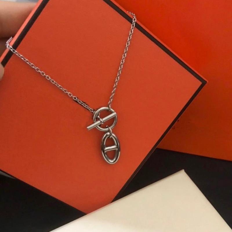 

Original Micro-label Design Pig Nose Pendant Necklace Fashion Couple Jewelry Alloy Does Not Fade Chains, Silver