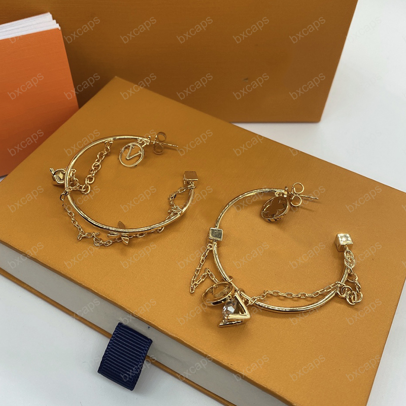 

Top Quality Designer Hoop Earrings V For Women Earring Luxurys Designers Gold Hoop Stud Earrings Gift With Box D2112173Z