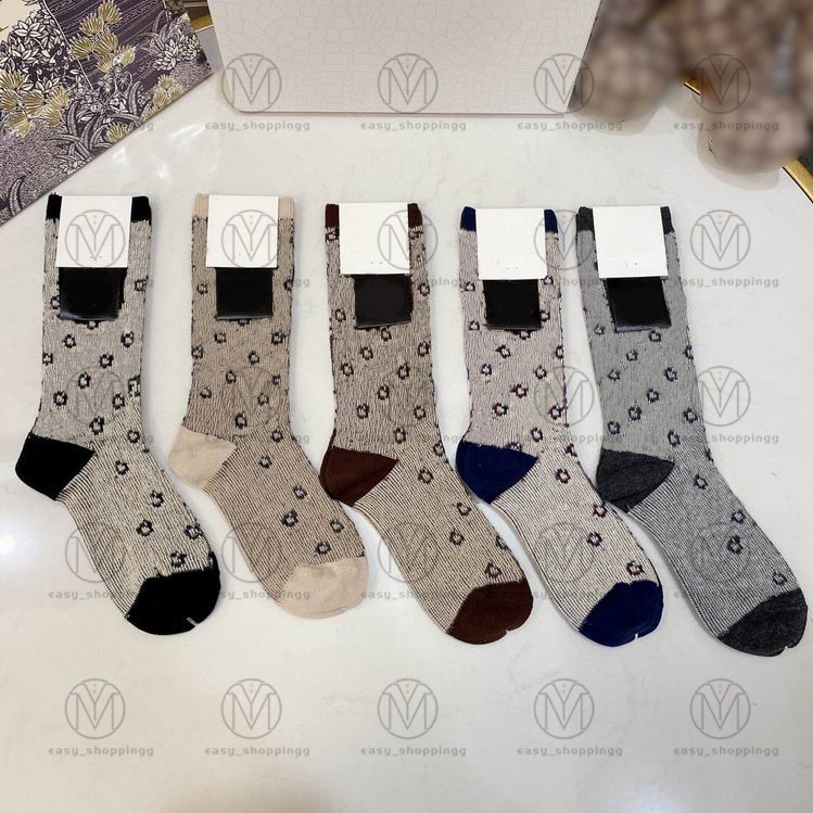 

21ss Designers Mens Womens Socks Five Luxurys D Sports Winter Mesh Letter Printed Brands Cotton Man Femal Sock With Box Set For Gift