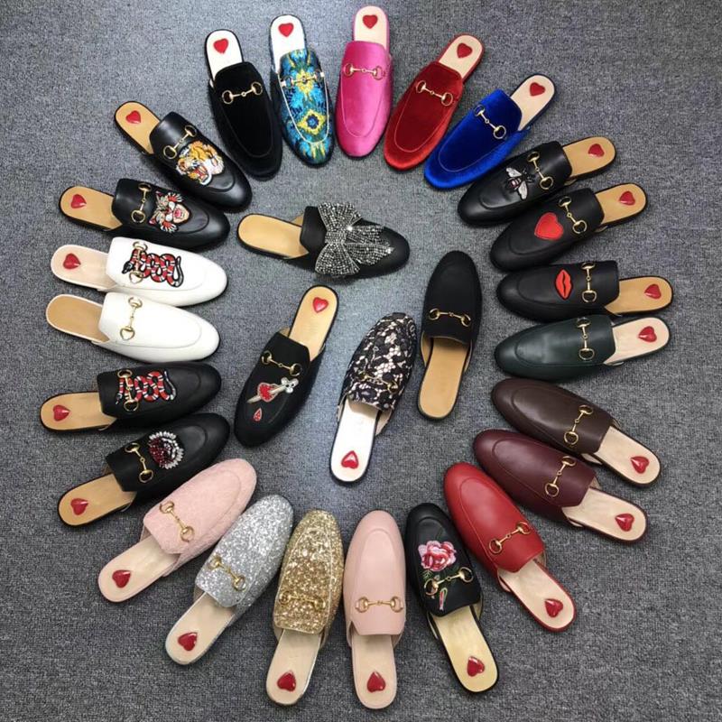 

Summer 100% Beach Slippers Classic Letter Flops Shoes Women Flip Large Metal Leather Lady Slides Baotou Designer Suede Flat Cowhide Men Wglx, Us5woman=36=23cm