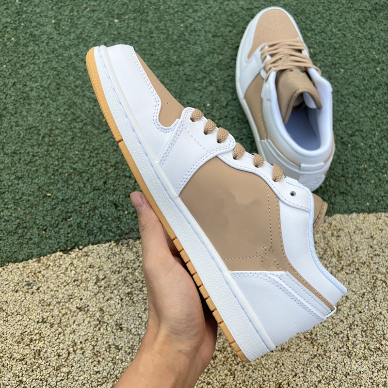 

Jumpman 1 Low Tan White Basketball Shoes Coast Michigan for men University Blue Syracuse Brown Classic Lows trainers outdoor sports sneakers DN6999 100, Pay for extra lace