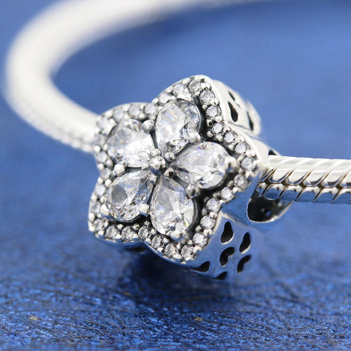 

100% 925 Sterling Silver Sparkling Snowflake Pave Charm Bead Fits European Jewelry Charm Bracelets