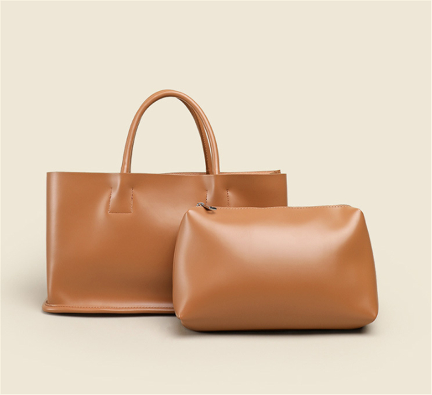 

Leisure large capacity retro soft leather handbag Women's bags new simple single shoulder armpit mother handbags Totes, Pic 1