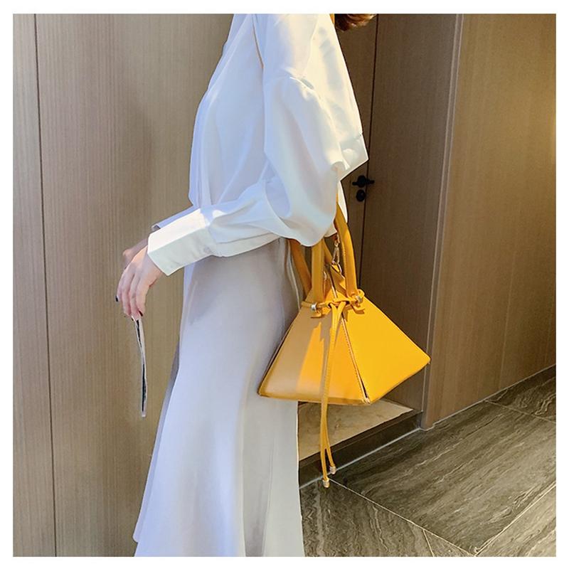 

Cross Body Designer Leather Handbag Mini Triangle Women Clutch Purse Hand Bag Lady Chains Tote Bags Underarm, L20215111200-3