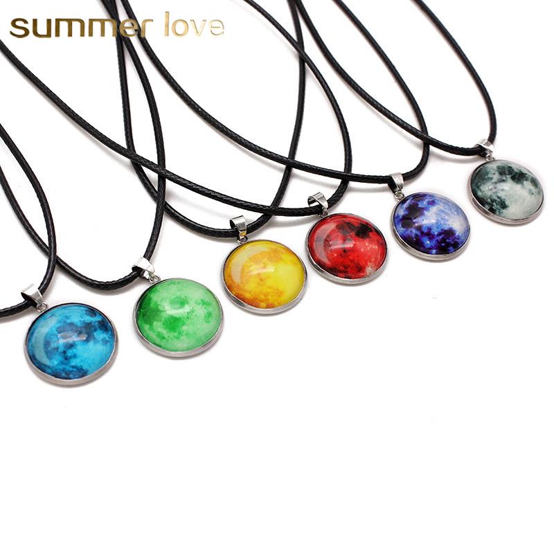 

Pendant Necklaces Round Glass Starry Sky Galaxy Necklace Rope Leather Luminous For Women Glowing In Dark Jewelry Collier Gift