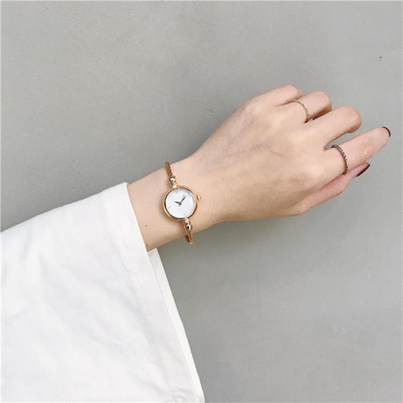 

Casual Retro Women Bracelet Watch Little Smooth Dial Top Luxury Silver Slim Strap Shining Art Female Clock Quartz Wristwatch Wristwatches, Rose gold white